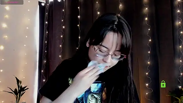 Snapshot of shantalc3rezo chatting on 17, 3, 2025 shantalc3rezo online show from 17, 3, 2025