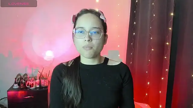 Snapshot of shantalc3rezo chatting on 18, 9, 2025 shantalc3rezo online show from 18, 9, 2025