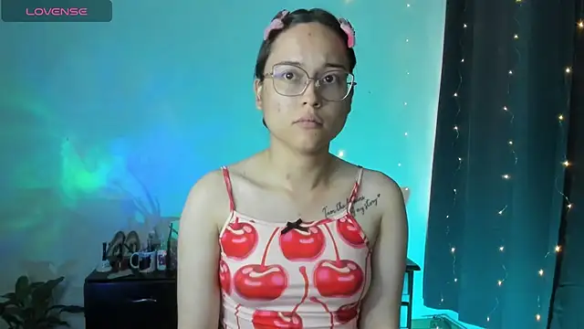 Snapshot of shantalc3rezo chatting on 29, 9, 2025 shantalc3rezo online show from 29, 9, 2025