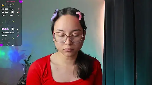 Snapshot of shantalc3rezo chatting on 6, 10, 2025 shantalc3rezo online show from 6, 10, 2025