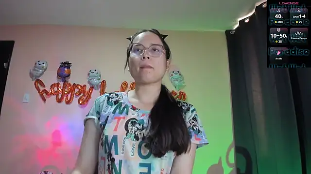 Snapshot of shantalc3rezo chatting on 26, 10, 2025 shantalc3rezo online show from 26, 10, 2025