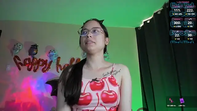 Snapshot of shantalc3rezo chatting on 30, 10, 2025 shantalc3rezo online show from 30, 10, 2025