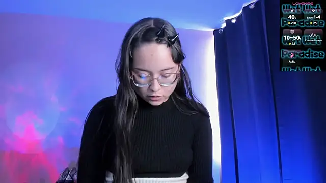 Snapshot of shantalc3rezo chatting on 4, 11, 2025 shantalc3rezo online show from 4, 11, 2025