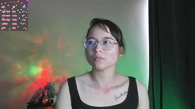 Snapshot of shantalc3rezo chatting on 25, 11, 2025 shantalc3rezo online show from 25, 11, 2025