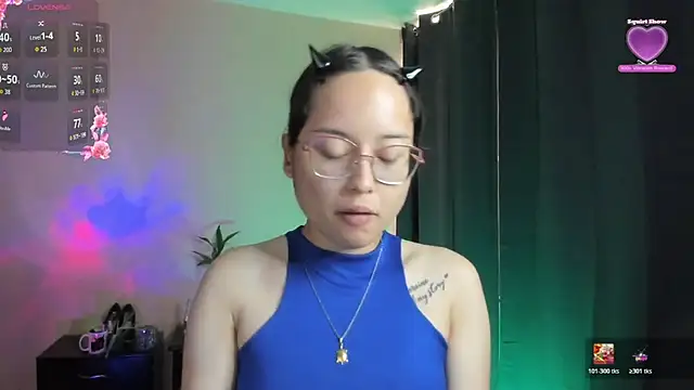 Snapshot of shantalc3rezo chatting on 5, 1, 2026 shantalc3rezo online show from 5, 1, 2026