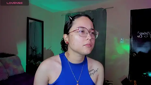 Snapshot of shantalc3rezo chatting on 16, 2, 2026 shantalc3rezo online show from 16, 2, 2026