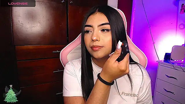 eva six online show from 25, 1, 2025