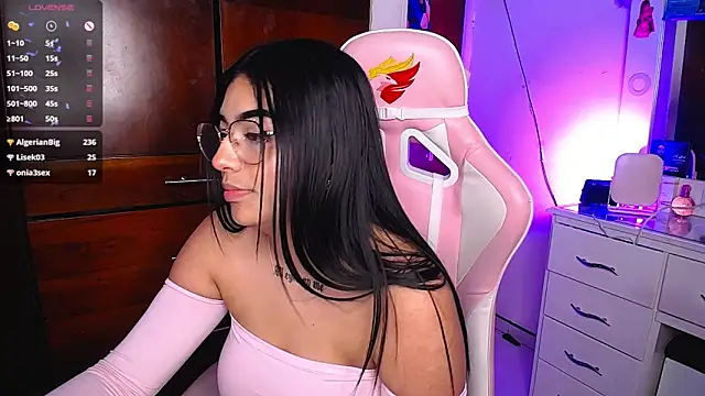 eva six online show from 12, 3, 2025