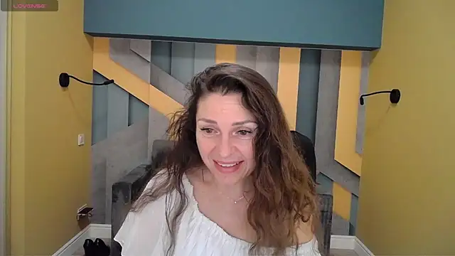 EllaLong online show from 2, 1, 2025