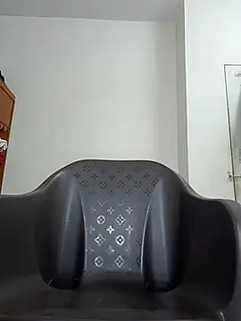  surbhi  online show from 4, 10, 2025