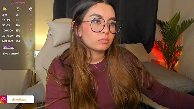 dakottaa  online show from 26, 3, 2026