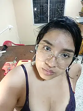 Snapshot of DanelyLopez chatting on 22, 9, 2025 DanelyLopez online show from 22, 9, 2025