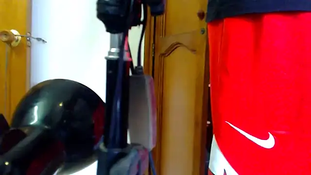 Snapshot of SelfSuck9inchs chatting on 26, 2, 2025 SelfSuck9inchs online show from 26, 2, 2025