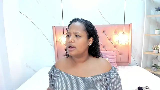 Belle Brunette online show from 8, 9, 2025