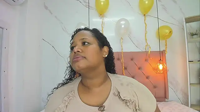Snapshot of Belle_Brunette chatting on 27, 4, 2026 Belle Brunette online show from 27, 4, 2026