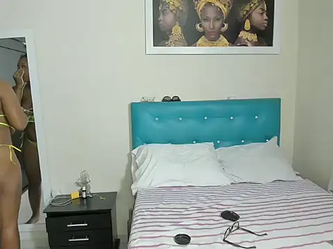 Snapshot of megan-hotxx chatting on 28, 9, 2025 megan-hotxx online show from 28, 9, 2025