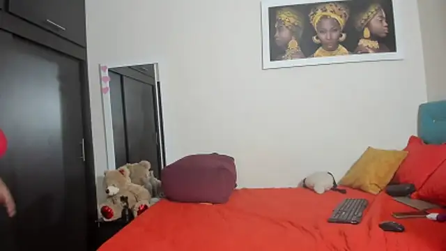 Snapshot of megan-hotxx chatting on 27, 11, 2025 megan-hotxx online show from 27, 11, 2025