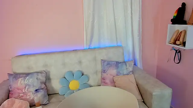 tinysara online show from 18, 12, 2024