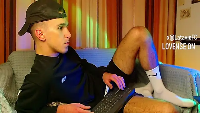 Midnighter  online show from 21, 11, 2025