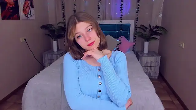 Snapshot of RinaMoore chatting on 15, 2, 2025 RinaMoore online show from 15, 2, 2025