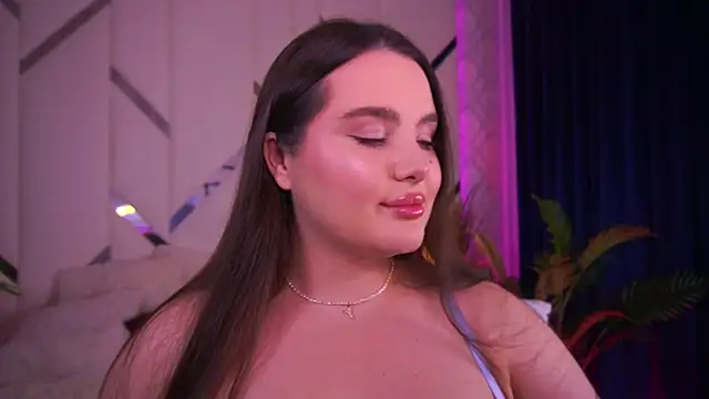 Snapshot of CuteAmberr chatting on 12, 11, 2025 CuteAmberr online show from 12, 11, 2025