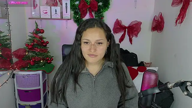 Snapshot of megan_doll2 chatting on 21, 12, 2024 megan doll2 online show from 21, 12, 2024