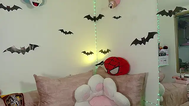 Snapshot of megan_doll2 chatting on 31, 10, 2025 megan doll2 online show from 31, 10, 2025