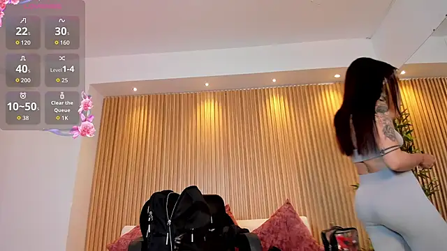 charlottewhitte online show from 12, 2, 2026