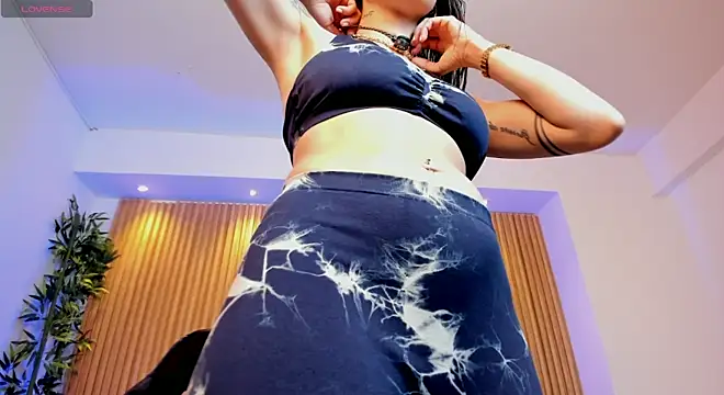 charlottewhitte online show from 20, 4, 2026