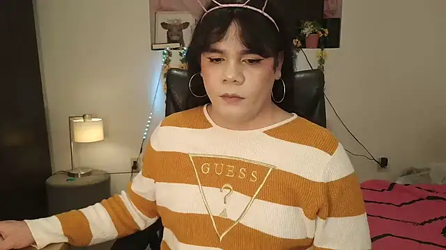 Violetacam 05 online show from 1, 2, 2025