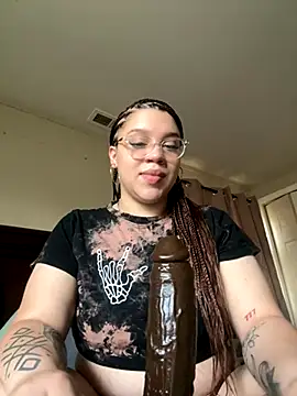 QueenNuttCollector online show from 20, 11, 2025