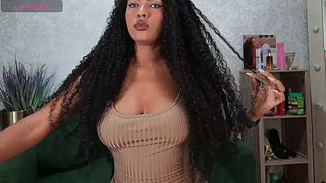 HOTBLACKANDWHITE2 online show from 17, 4, 2026