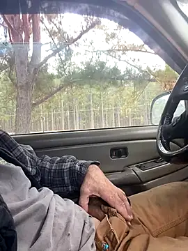 Snapshot of Themechanic420 chatting on 18, 11, 2025 Themechanic420 online show from 18, 11, 2025