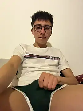 CamiRojas boy online show from 29, 10, 2025