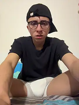 CamiRojas boy online show from 28, 2, 2026