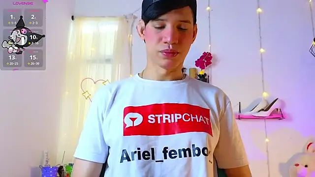 Snapshot of Ariel_Femboy_ chatting on 16, 3, 2025 Ariel Femboy online show from 16, 3, 2025