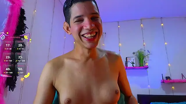 Snapshot of Ariel_Femboy_ chatting on 21, 9, 2025 Ariel Femboy online show from 21, 9, 2025