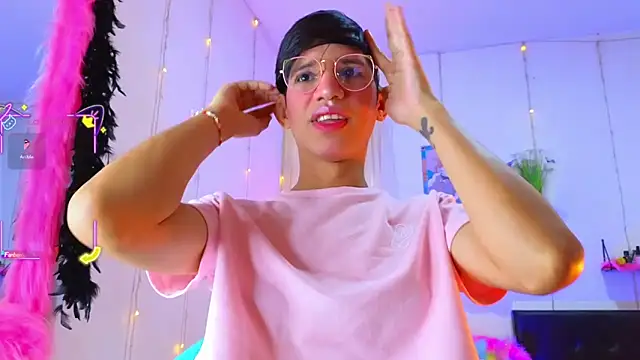 Snapshot of Ariel_Femboy_ chatting on 23, 11, 2025 Ariel Femboy online show from 23, 11, 2025