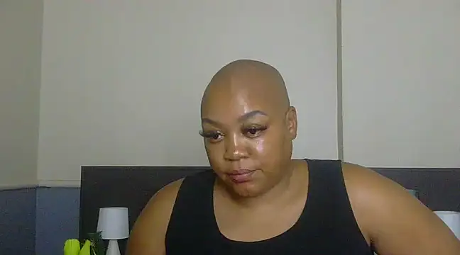 Snapshot of QUEENxJESSI chatting on 10, 1, 2025 QUEENxJESSI online show from 10, 1, 2025