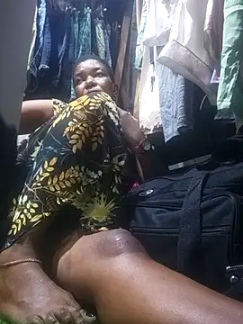 Snapshot of Hailey_BaileyXYZ chatting on 20, 10, 2025 Hailey BaileyXYZ online show from 20, 10, 2025