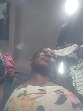 Snapshot of Hailey_BaileyXYZ chatting on 14, 12, 2025 Hailey BaileyXYZ online show from 14, 12, 2025