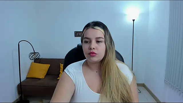 camiilaa1 online show from 8, 2, 2025