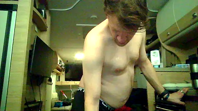 Snapshot of Ebinator666 chatting on 21, 10, 2025 Ebinator666 online show from 21, 10, 2025