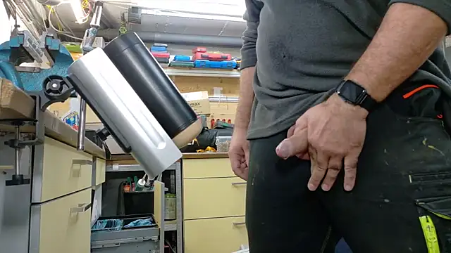 Snapshot of Nikeyone2 chatting on 29, 10, 2025 Nikeyone2 online show from 29, 10, 2025