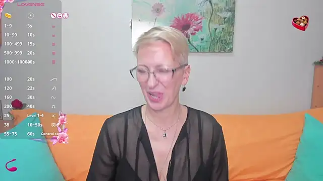 Snapshot of iamyourdream89 chatting on 11, 12, 2024 iamyourdream89 online show from 11, 12, 2024