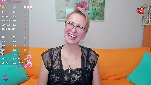 Snapshot of iamyourdream89 chatting on 2, 2, 2025 iamyourdream89 online show from 2, 2, 2025