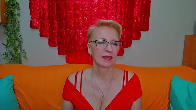 iamyourdream89 online show from 3, 3, 2026