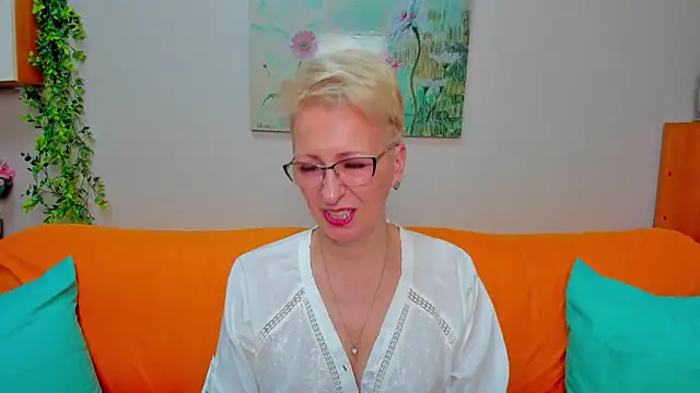 iamyourdream89 online show from 15, 3, 2026