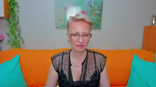 iamyourdream89 online show from 8, 4, 2026