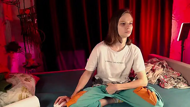 Snapshot of Frank_Fraer chatting on 10, 12, 2024 Frank Fraer online show from 10, 12, 2024